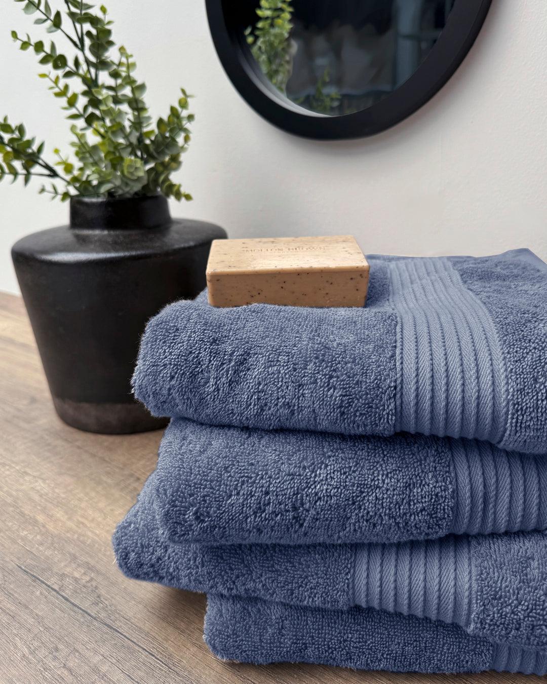 HOOMstyle Washcloths Elegance - 4 pieces - 100% Soft Cotton 650gr