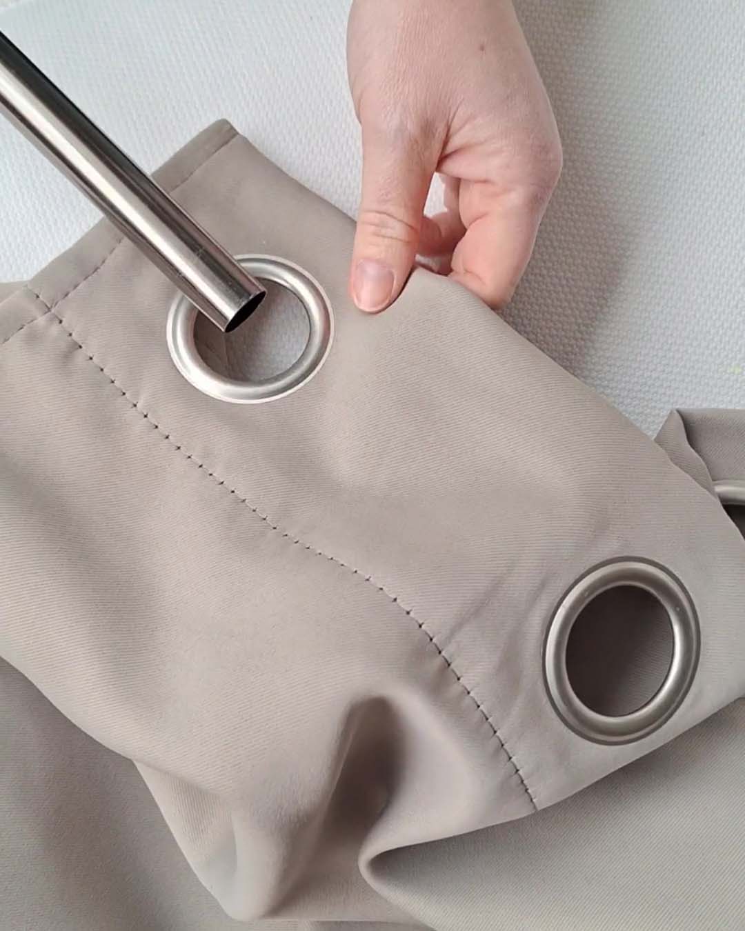 HOOMstyle Kant en Klaar Gordijn - Verduisterend - Met Ringen