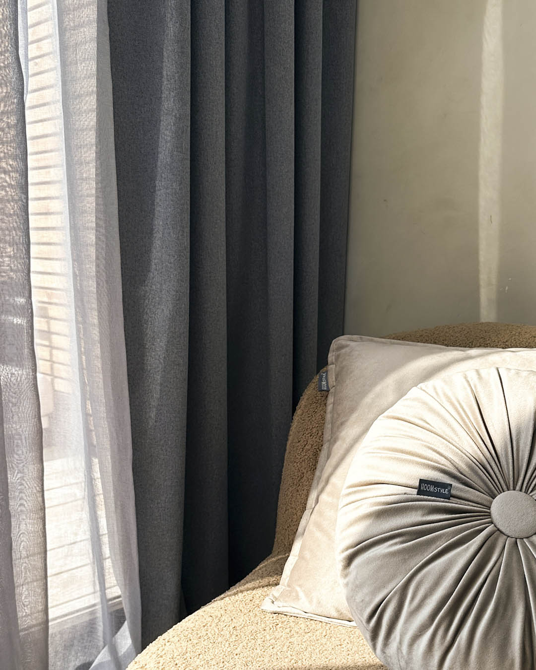 HOOMstyle Fertigvorhang Moon - 100% Verdunkelnd - Ösen