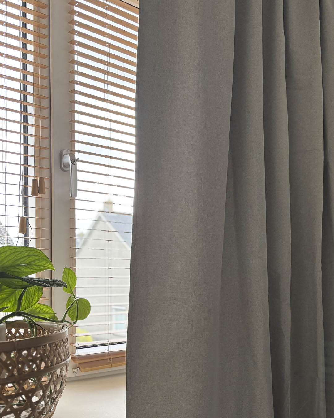 Fabric sample 100% Blackout - Luna