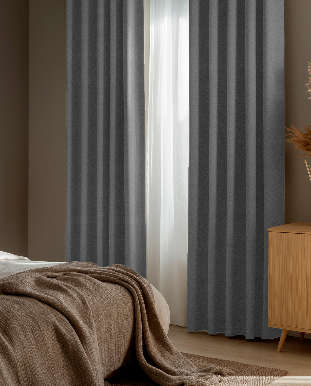 HOOMstyle Ready-Made Curtain Luna - 100% Blackout - Eyelets