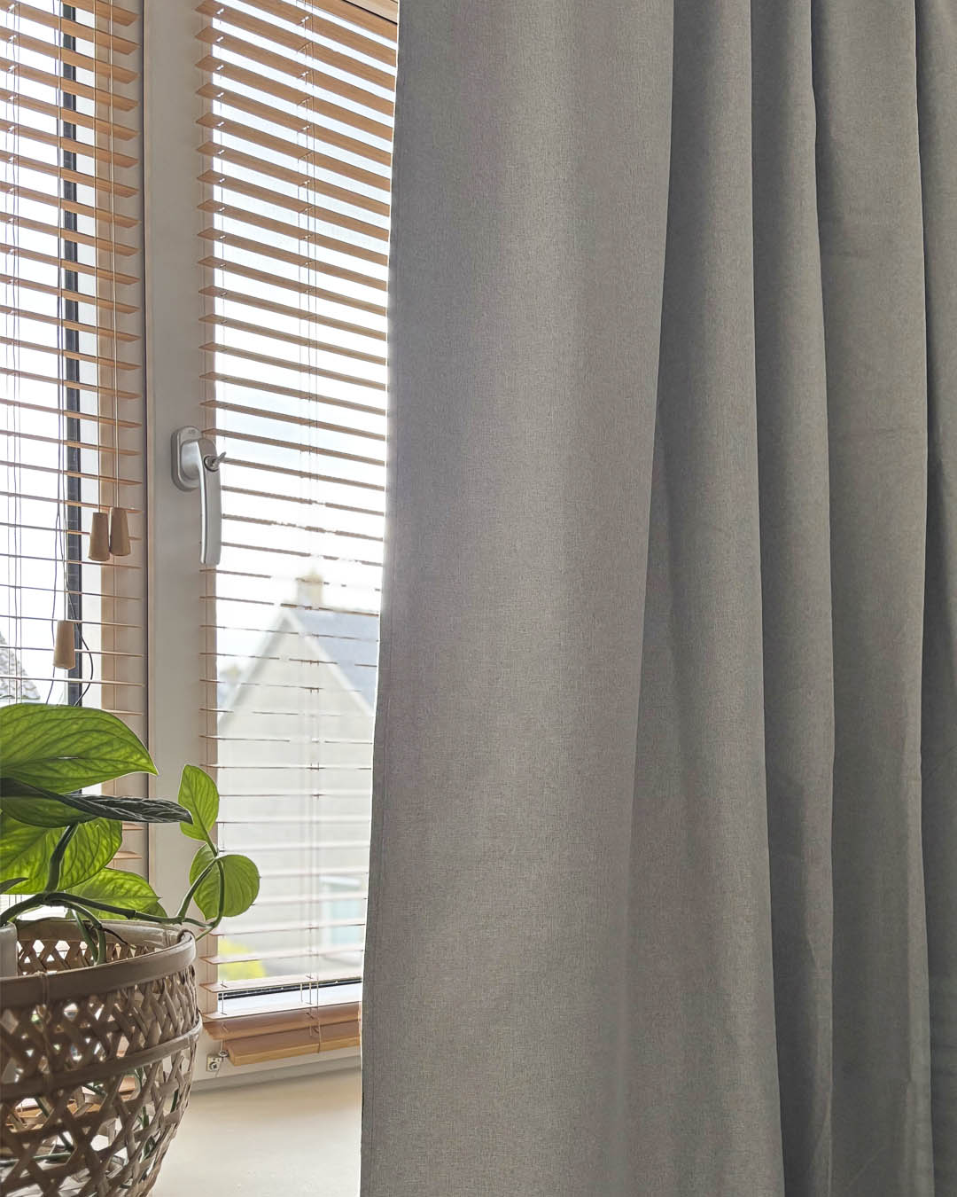 Fabric sample 100% Blackout - Luna