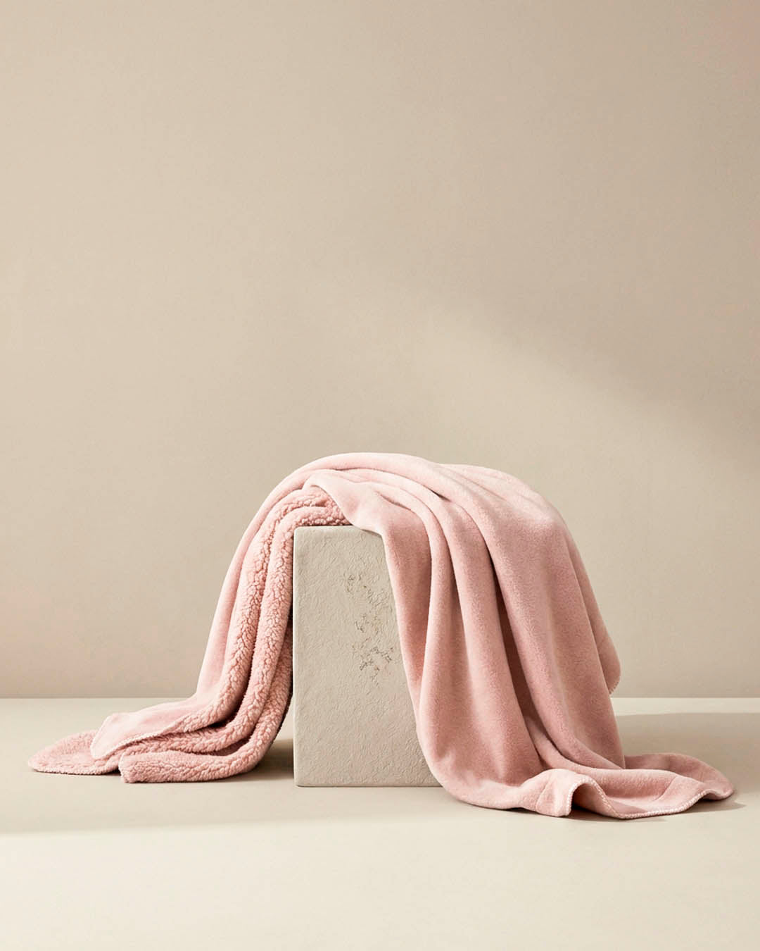 HOOMstyle Plaid Lotus - Fleece Blanket - Teddy